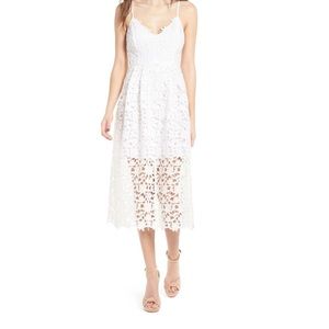 ASTR THE LABEL Lace Midi Dress White (M)